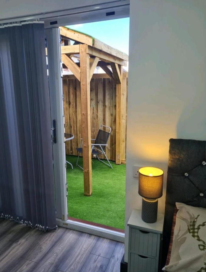 Charming 1-Bed Apartment In Peebles Exterior photo